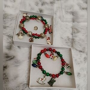 Festive Red and Green Beaded Bracelets Set